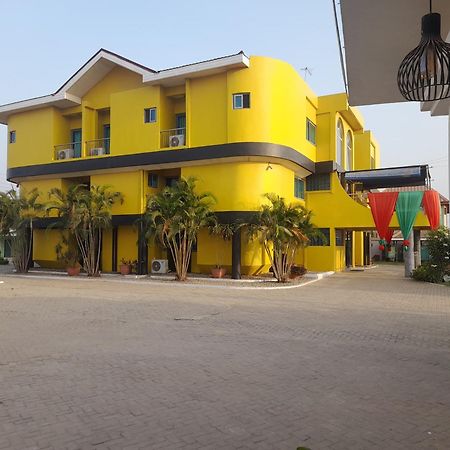 Brookvale Hotel Weija Exteriér fotografie
